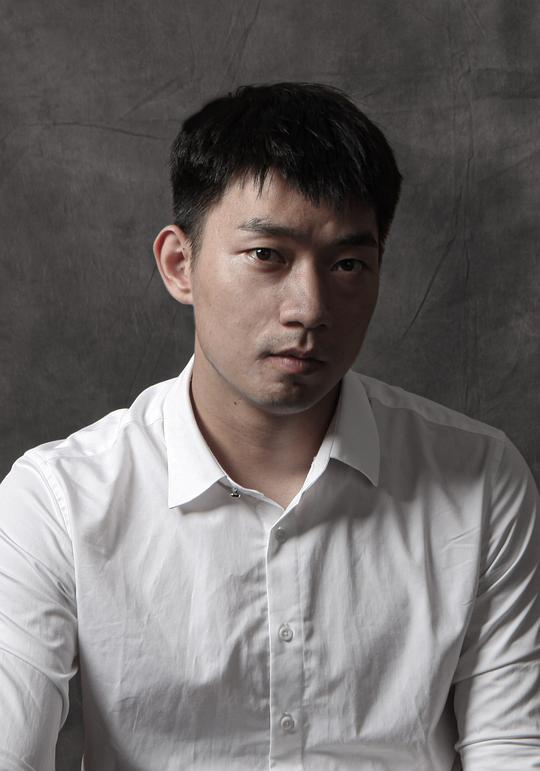 梁戟 Ji Liang