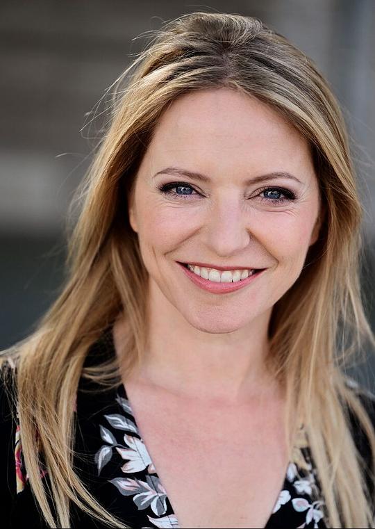 ‎戴安娜·斯泰利‎ Diana Staehly