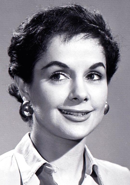 德利娅·加尔塞斯 Delia Garcés