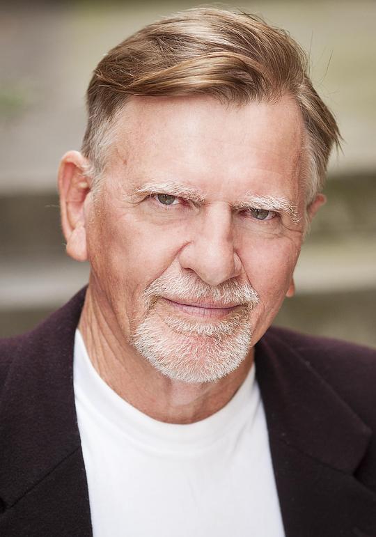 吉尔·塔克 Gil Tucker