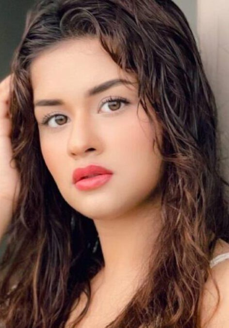 阿芙妮特·考尔 Avneet Kaur