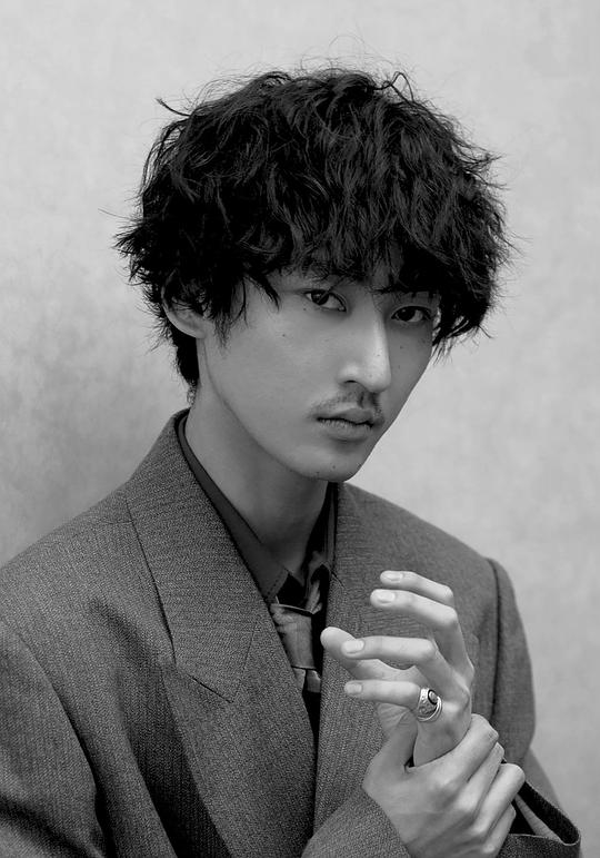 上杉柊平 Shuhei Uesugi