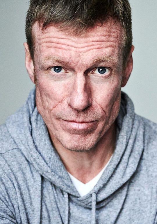 道格拉斯·罗素 Douglas Russell