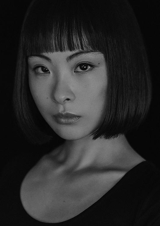 黄恰恰 Chacha Huang
