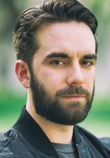 罗根·皮尔斯 Logan Pierce