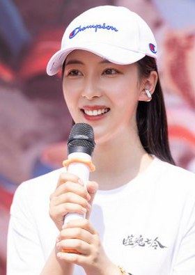 何雨宸 Yuchen He