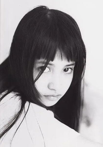 吉川日奈 Hinano Yoshikawa