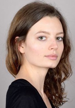Chloé Van Barthold Chloé Van Barthold