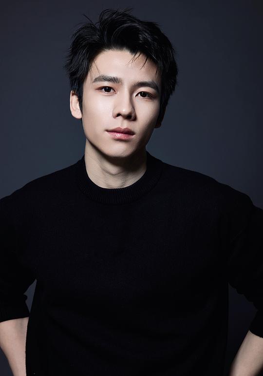 罗楚凡 Chufan Luo