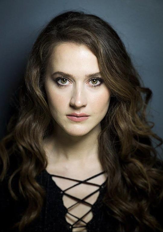 乌亚·乌尼斯塔西 Oya Unustasi