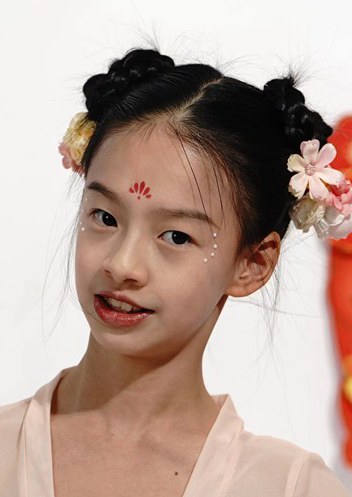 颜语含 Yuhan Yan