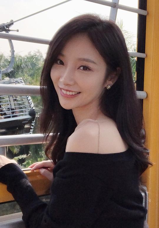 查颖珂 caroline