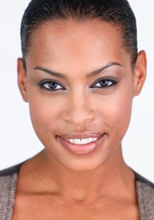 基尔兰·吉奥瓦尼 Kearran Giovanni