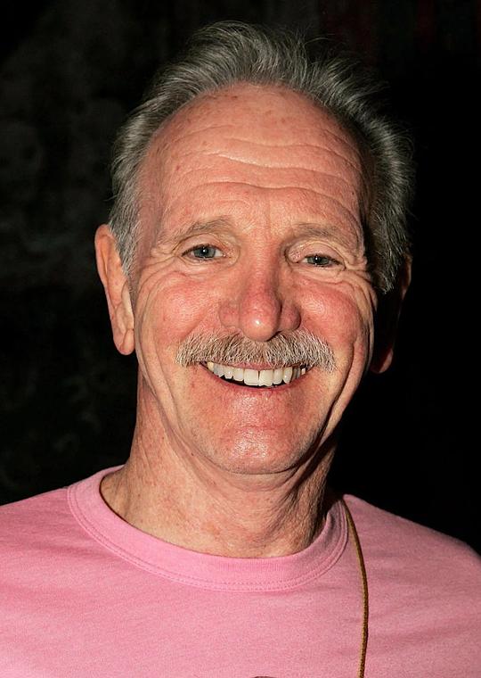 迈克尔·贝尔 Michael Bell