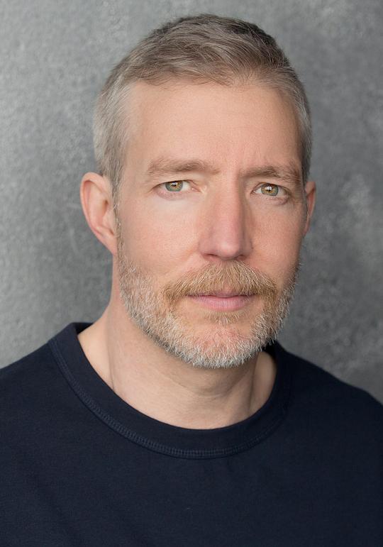 乔弗里·纽兰德 Geoffrey Newland