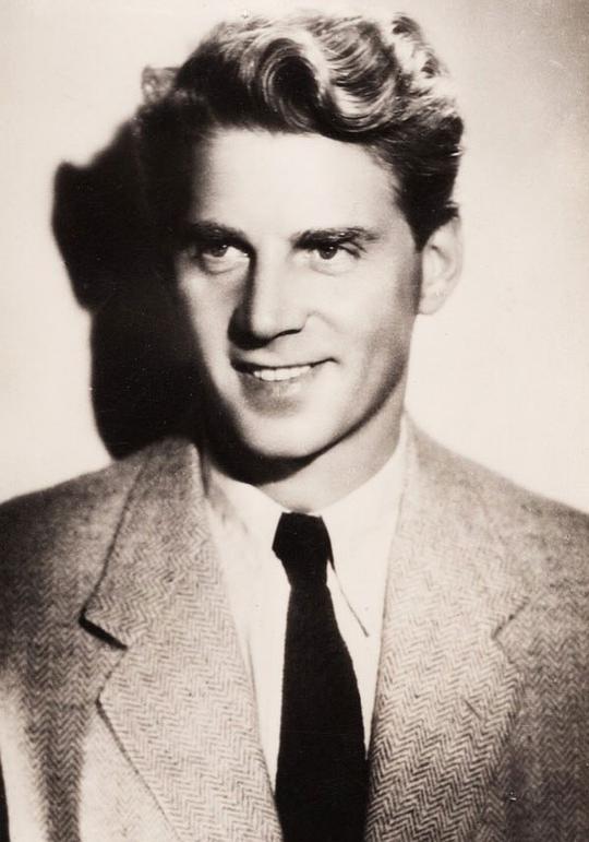 让-皮埃尔·奥蒙特 Jean-Pierre Aumont