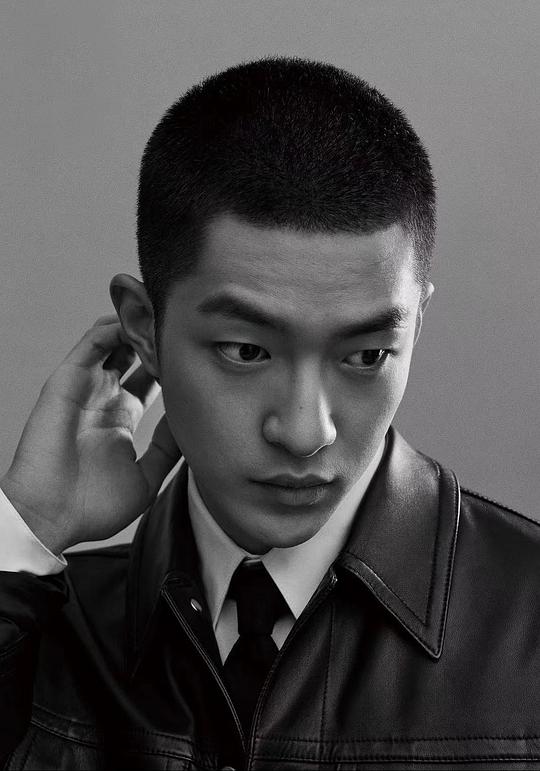 屈楚萧 Chuxiao Qu