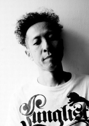 朝本浩文 Asamoto Hirofumi