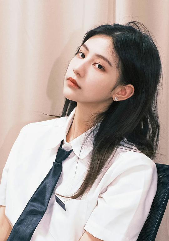 袁一琦 Yiqi Yuan