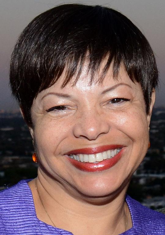 莱拉尼·戈内斯 Leilani Jones