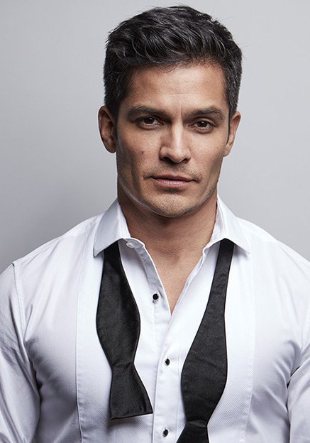 尼古拉斯·冈萨雷斯 Nicholas Gonzalez