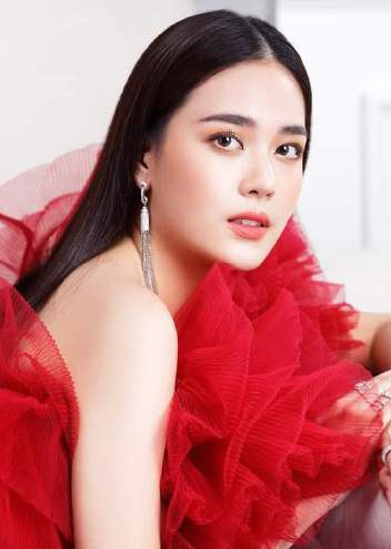 查依莎拉·瓦塔娜娜雯 Chayissara Wattananawin