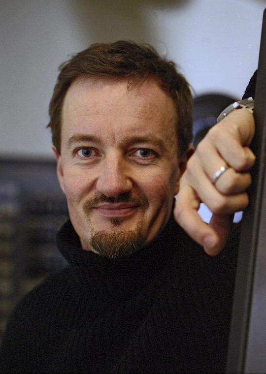 奥利·萨瑞拉 Olli Saarela