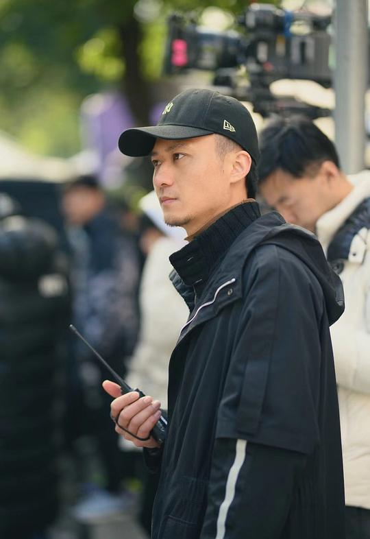 黄俊 Jun Huang