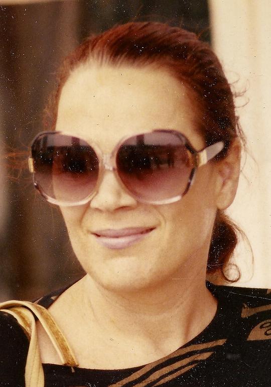 莫尼卡·泰伯 Monica Teuber