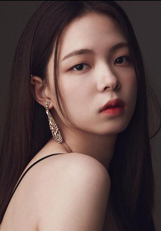 赵宥晶 Yujung Cho
