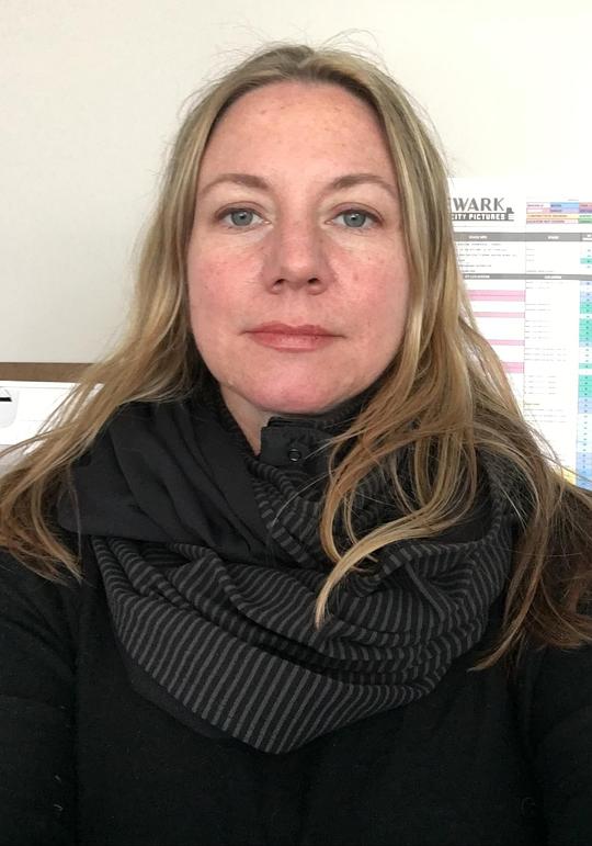 劳拉·巴林格 Laura Ballinger