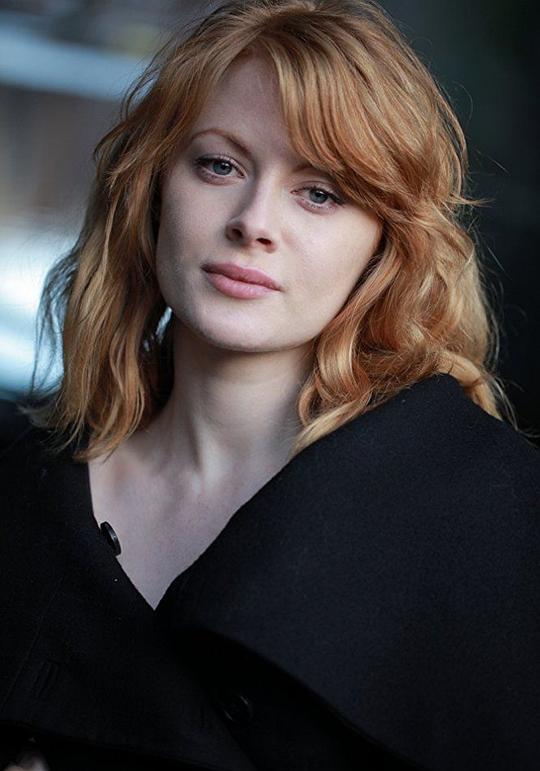 艾米丽·比查姆 Emily Beecham