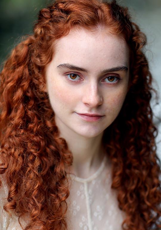 海伦·费舍尔 Eilidh Fisher