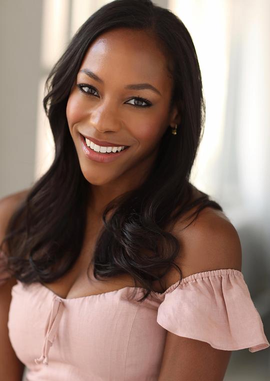 妮基·米歇尔·詹姆斯 Nikki Michelle James