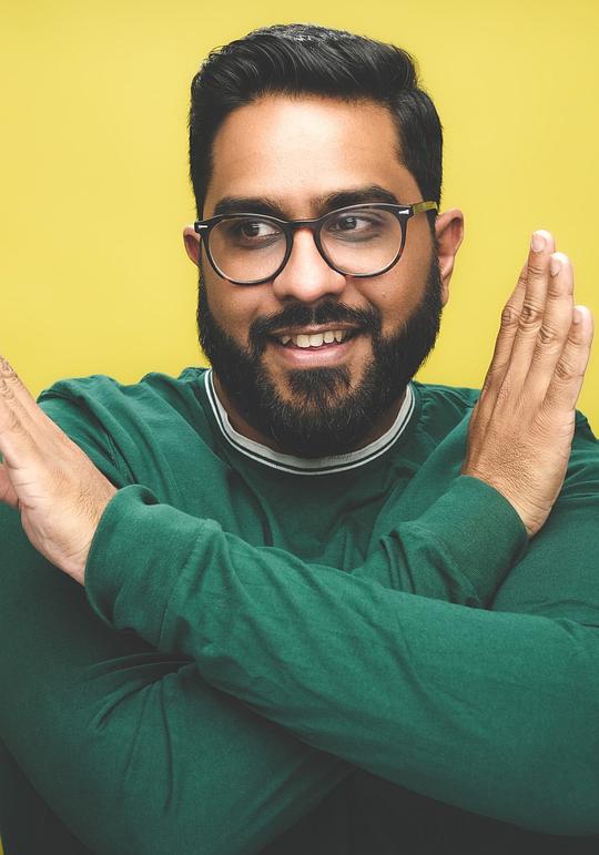 伊珊·阿克巴尔 Eshaan Akbar