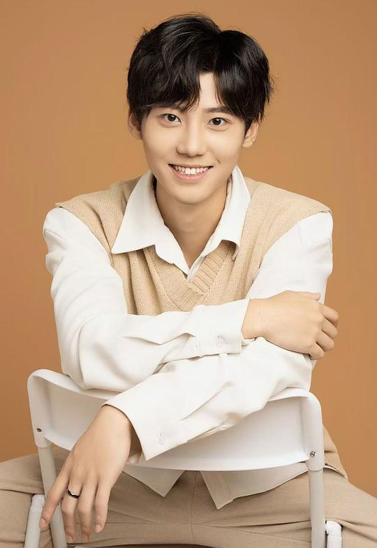 邱俊龙 Chun-Lung Chiu