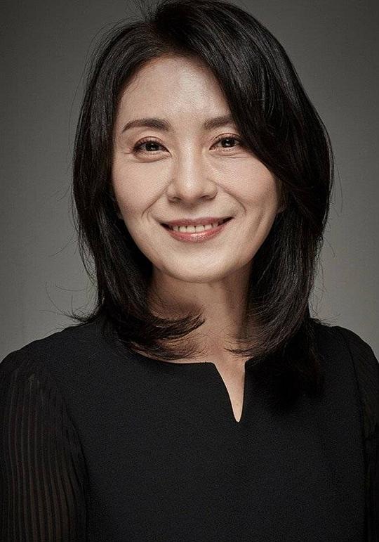 秋贵晶 Kwi-jung Choo