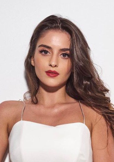 塞伦·厄兹拜拉克 Selen Özbayrak