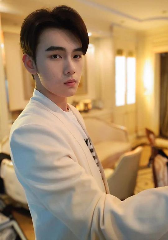 詹琸 Zhuo Zhan