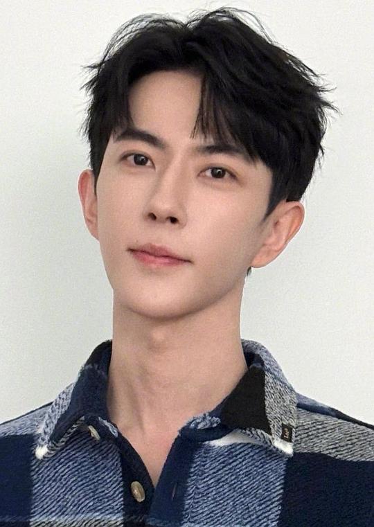 于朦胧 Menglong Yu