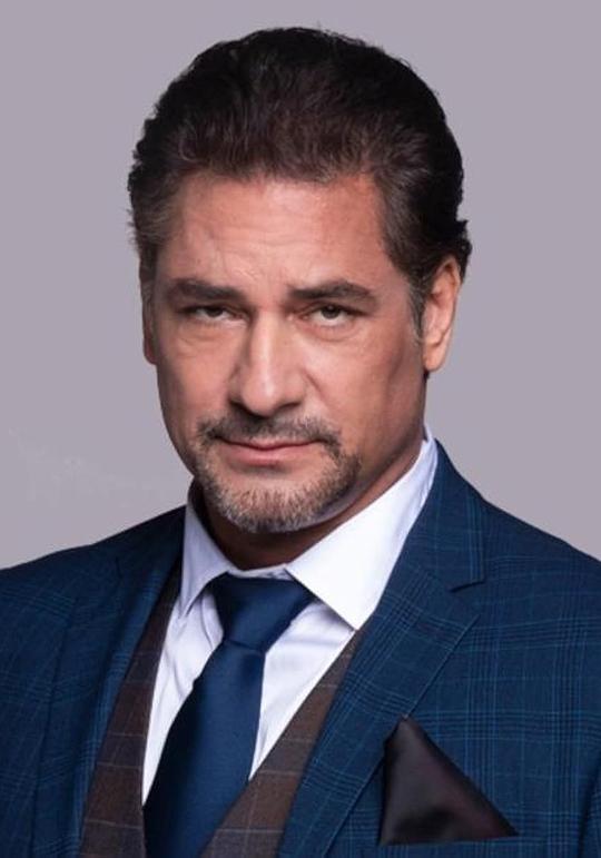 阿提拉·阿帕 Attila Árpa