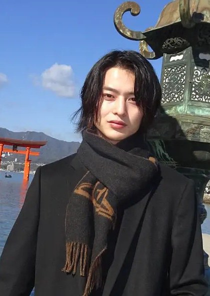 冬野心央 Fuyuno Mio