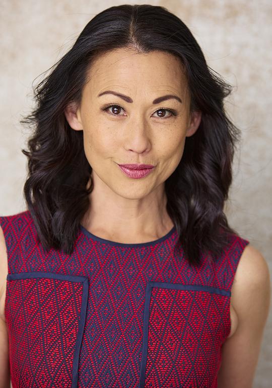 尼克尔·比德尔贝克 Nicole Bilderback