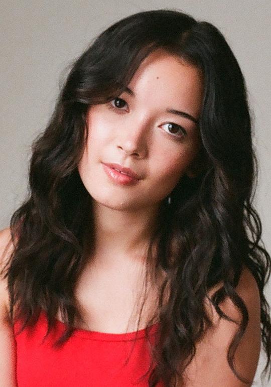 伊莎贝·玛尔 Izabel Mar