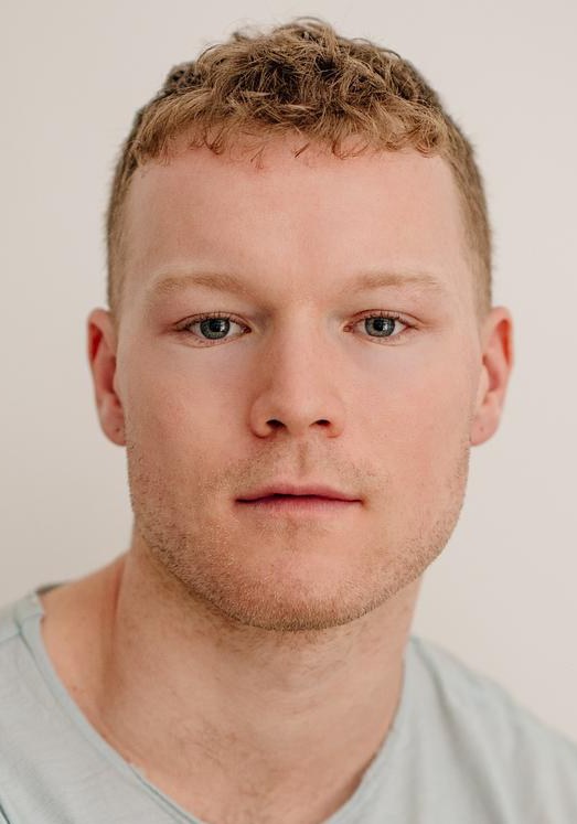 安格斯·奥布莱恩 Angus O'Brien