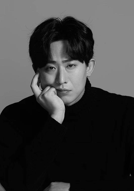 赵勇俊 Yong-joon Jo