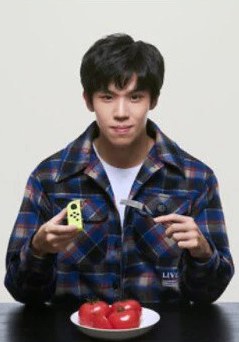 张秋实 Qiushi Zhang