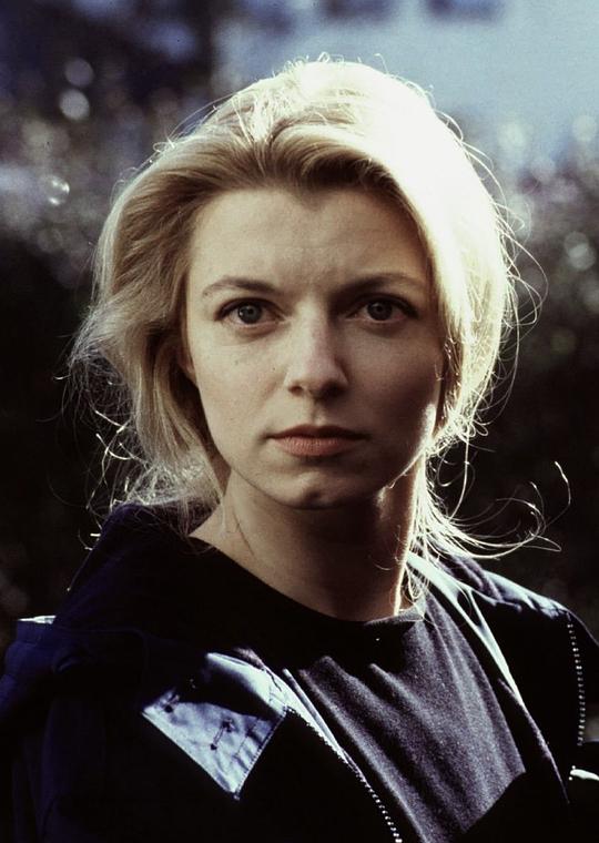 米海拉·梅尔滕 Michaela Merten