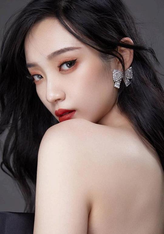 叶语霏 Yufei Ye
