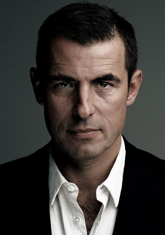 克莱斯·邦 Claes Bang